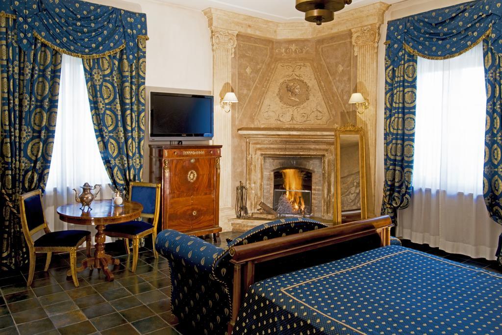 Castello Della Castelluccia 4* Roma